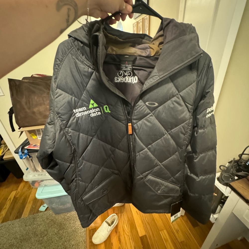 Oakley ski jacket